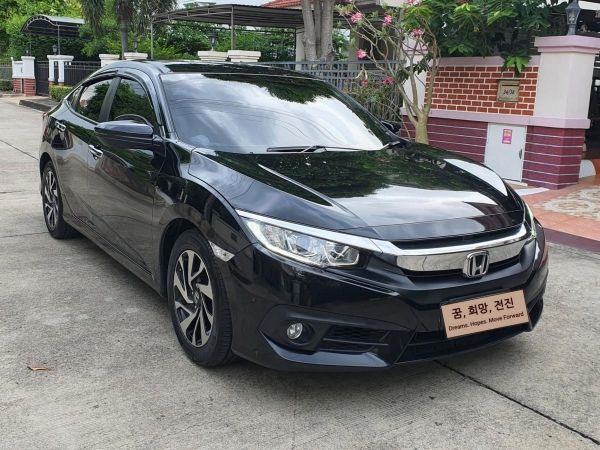 วารันตีถึงปี2023 Honda Civic FC 1.8EL ปี2018 สีดำ